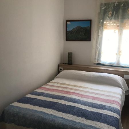 Hostal Casiano Camarasa Ngoại thất bức ảnh
